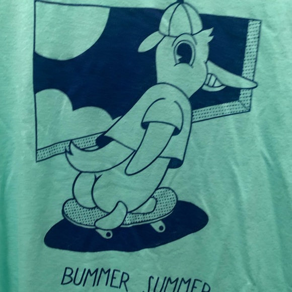 Unique Tee🐥 - Picture 2 of 4